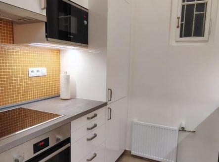 Pronájem bytu, 1+kk, 31 m²