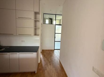 Pronájem bytu, 2+kk, 55 m²
