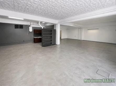 Pronájem komerčního objektu, průmyslový areál, 420 m²
