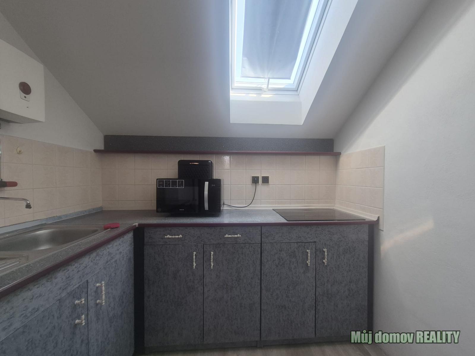 u u j.jpeg