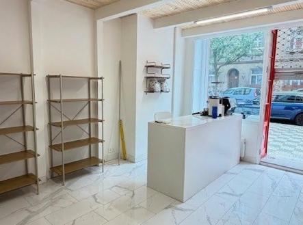 Pronájem komerčního objektu, jiný, 58 m²