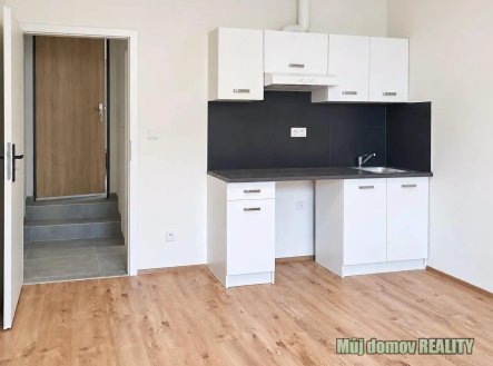 Pronájem bytu, 1+kk, 22 m²