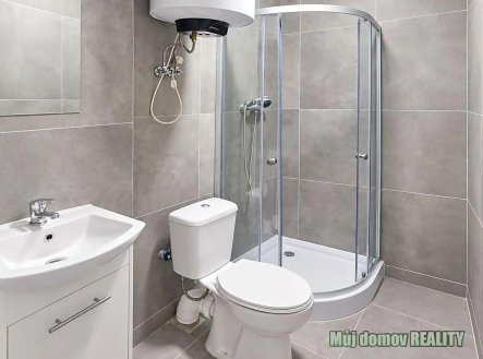 Pronájem bytu, 1+kk, 22 m²