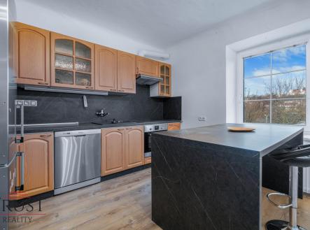 Prodej - dům/vila, 444 m²