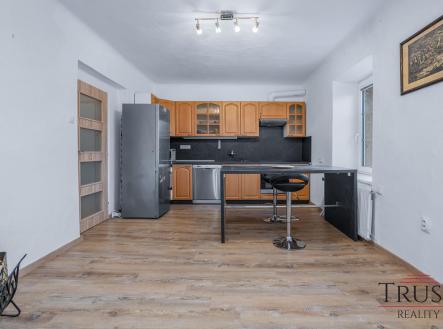 Prodej - dům/vila, 444 m²