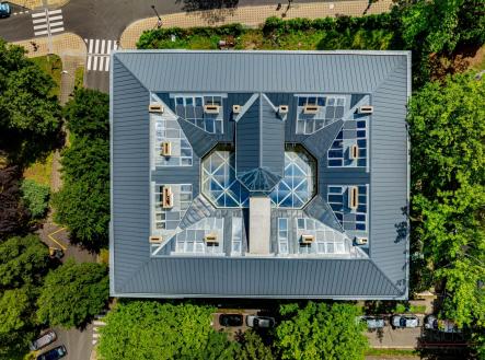 Prodej nájemního domu, 2 969 m²