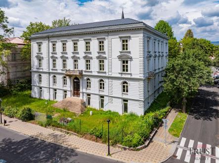 Prodej nájemního domu, 2 969 m²