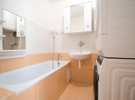 Pronájem bytu, 2+1, 60 m²