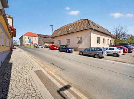 Prodej obchodní prostor, 328 m²