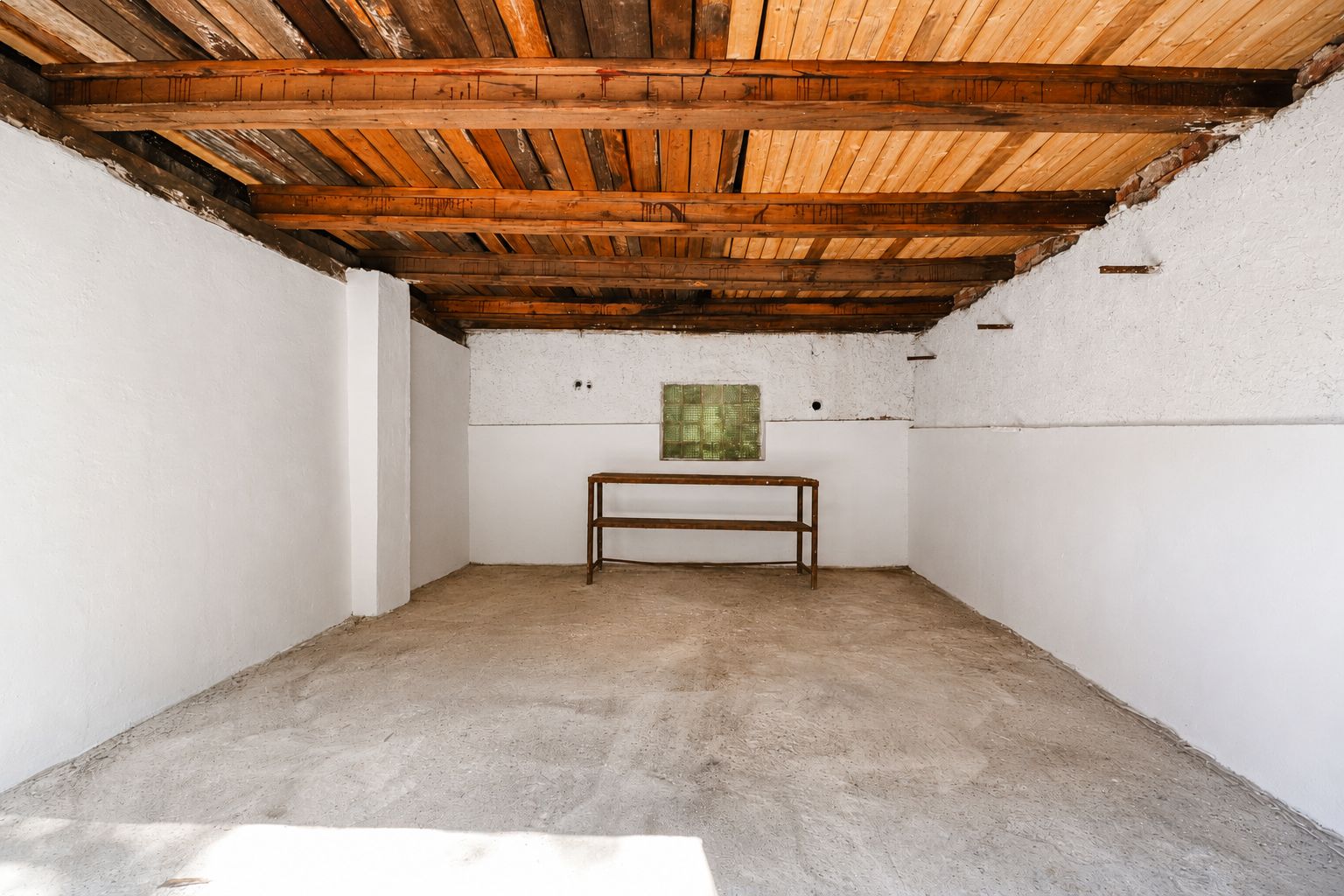 Pronajem, garaz, 28 m2, Neratovice