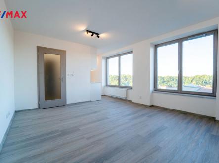 Pronájem bytu, 1+kk, 32 m² obrázek