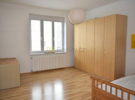 Pronájem bytu, 2+kk, 80 m²