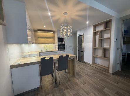 Pronájem bytu, 2+kk, 42 m²