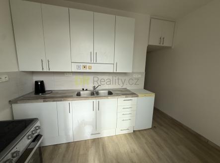 Pronájem bytu, 1+1, 44 m²