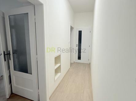 Pronájem bytu, 2+kk, 55 m²