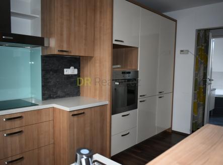 Pronájem bytu, 3+kk, 90 m²