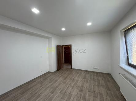 Pronájem bytu, 2+1, 52 m²