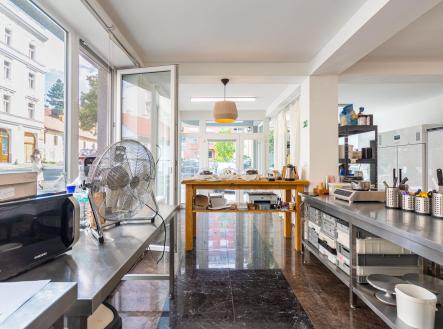 Prodej obchodní prostor