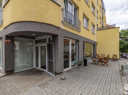 Prodej obchodní prostor