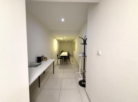 Pronájem kanceláře, 56 m²