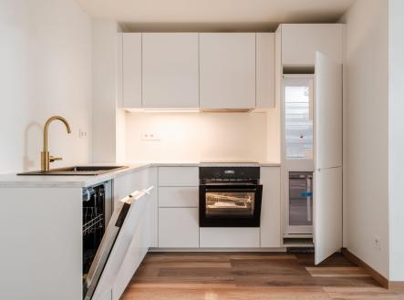 Pronájem bytu, 3+kk, 79 m²