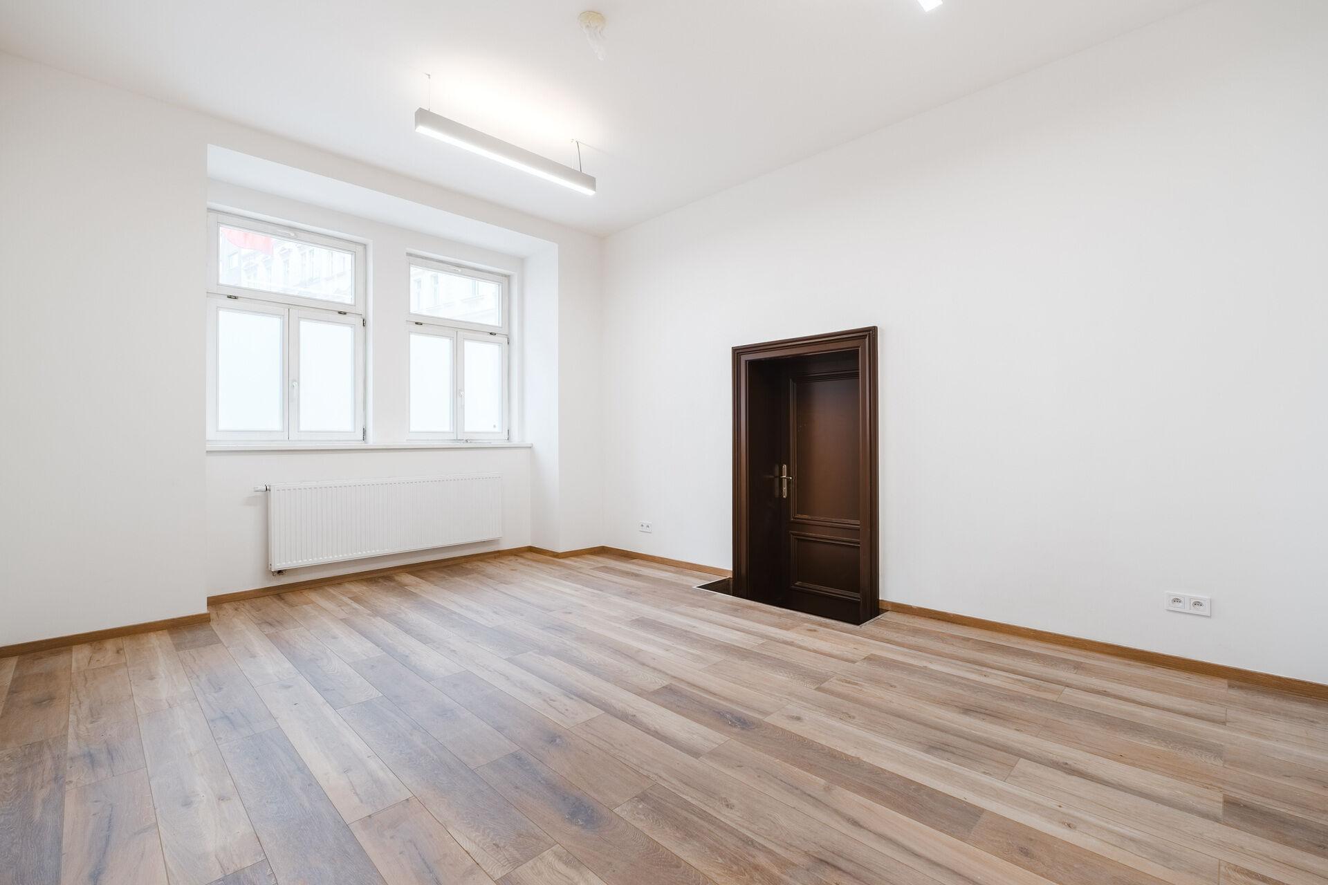 Komerční prostor 50 m² ve vyhledávané lokalitě u I. P. Pavlova - ideální pro beauty, nehtové studio