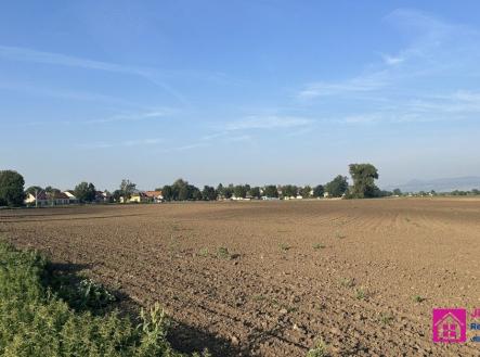 Prodej pozemku pro bydlení, 23 590 m²