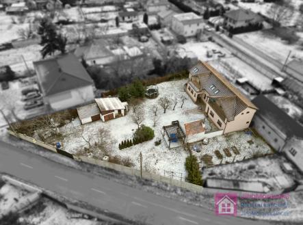 Pronájem domu/vily, 277 m²