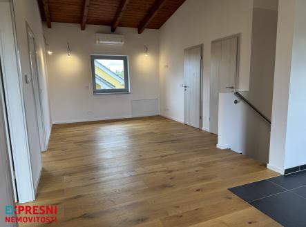 Prodej bytu, 3+kk, 98 m²