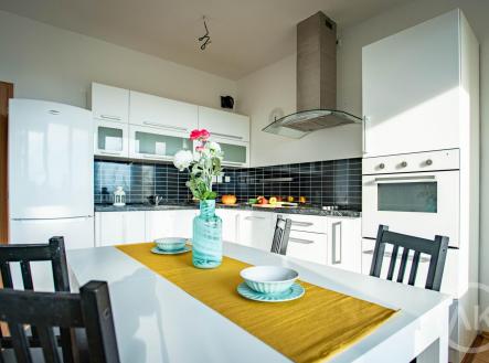 Pronájem bytu, 3+kk, 98 m²