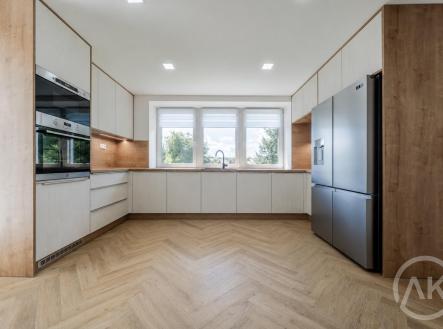 Pronájem bytu, 3+kk, 100 m²