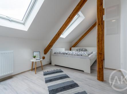 Pronájem bytu, 1+kk, 45 m²