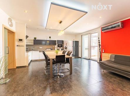 Prodej domu/vily, 650 m²