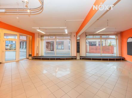 Pronájem - komerční objekt, obchodní centrum, 83 m²