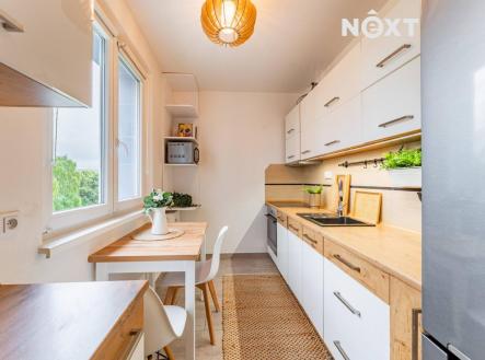 Pronájem bytu, 3+1, 60 m²