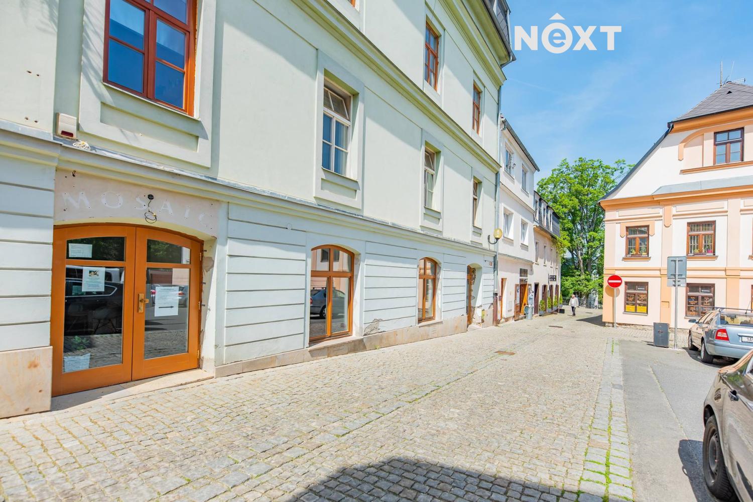 Pronájem komerční Obchodní prostory, 75㎡