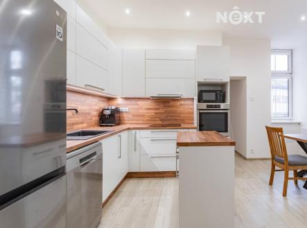 Pronájem bytu, 4+1, 109 m²