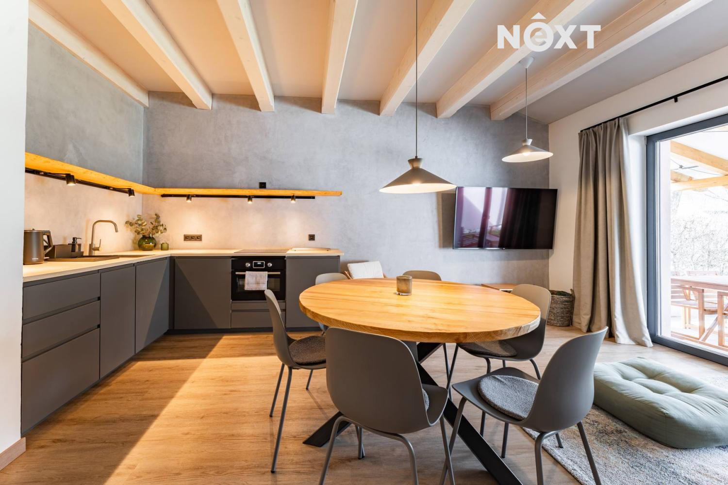 Prodej komerční Apartmány, 57㎡