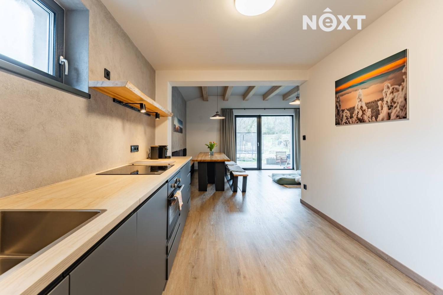 Prodej komerční Apartmány, 83㎡