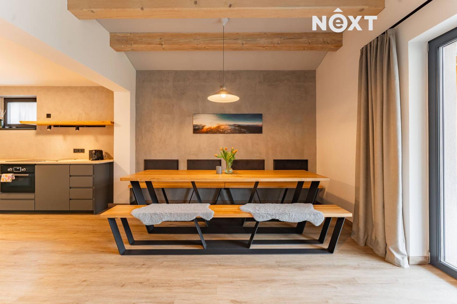 Prodej komerční Apartmány, 83㎡