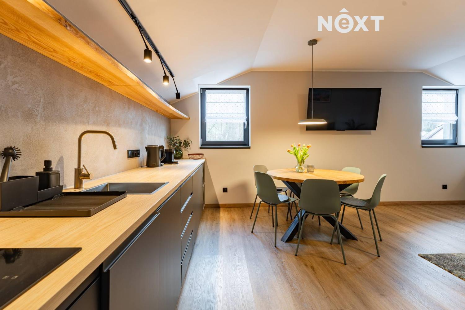 Prodej komerční Apartmány, 57㎡