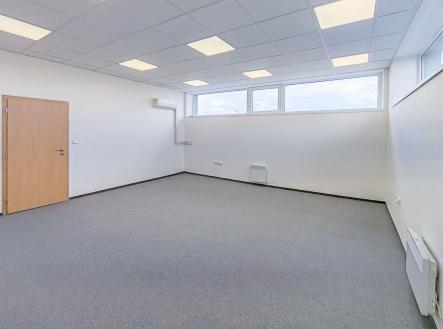 Pronájem kanceláře, 415 m²