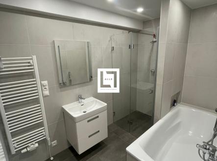 Pronájem bytu, 3+kk, 90 m²