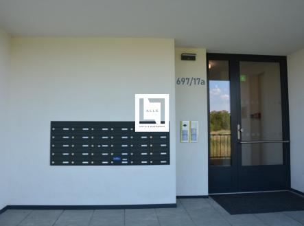 Pronájem bytu, 1+kk, 39 m²