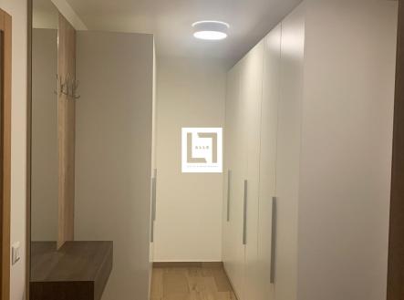Pronájem bytu, 2+kk, 60 m²