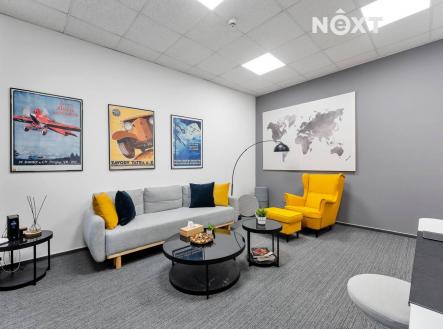 Pronájem kanceláře, 100 m²