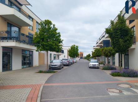 Prodej - obchodní prostor, 97 m²