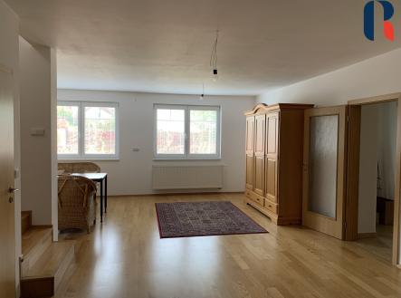 Pronájem domu/vily, 173 m²