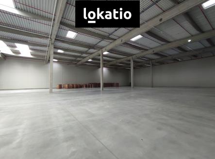 Pronájem komerčního objektu, sklad, 4 300 m²