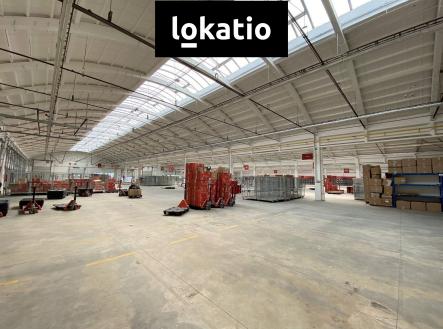 Pronájem komerčního objektu, sklad, 2 200 m²